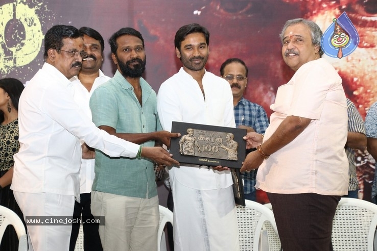 Asuran Movie Success Meet Stills - 30 / 51 photos