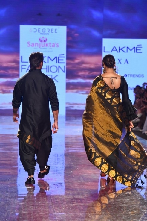 Celebs RampWalk At Lakme Fashion Week - 1 / 18 photos