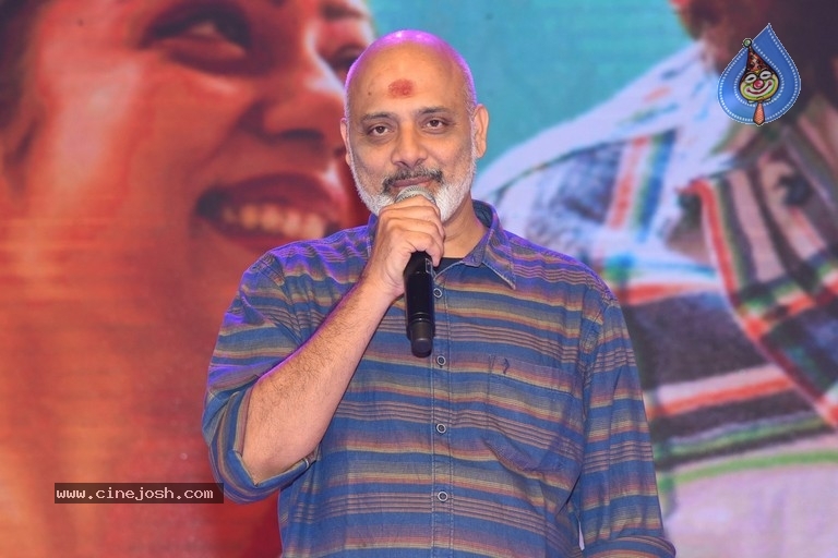 Choosi Choodangaane Movie Pre Release Event - 36 / 38 photos