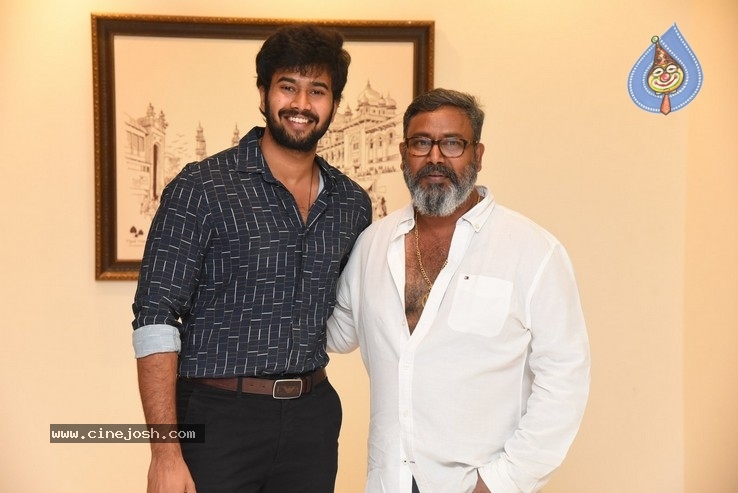 College Kumar Movie Audio Launch Photos - 40 / 63 photos