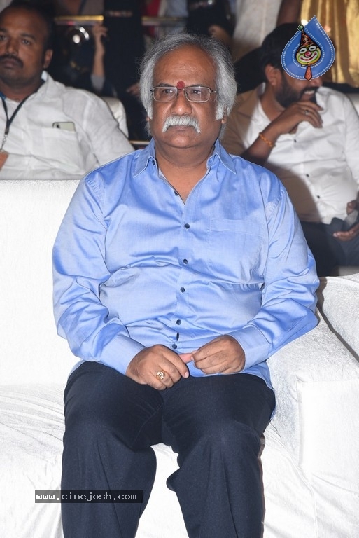 Entha Manchivaadavuraa Pre Release Event Set 01 - 1 / 34 photos