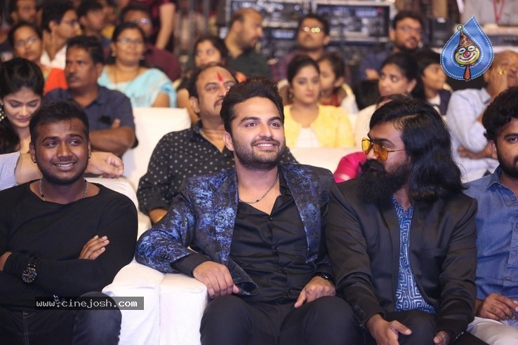 Hit PreRelease Event Set 02 - 3 / 104 photos