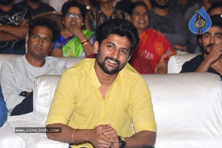 Hit PreRelease Event Set 02 - 67 / 104 photos