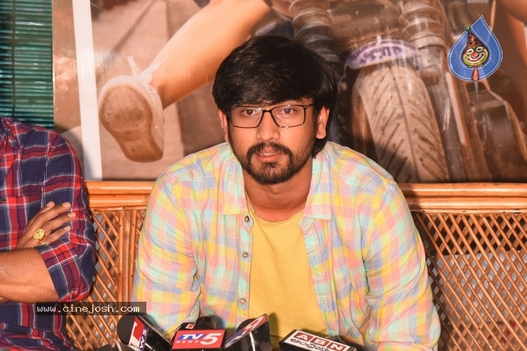 Iddari Lokam Okate  Press Meet - 3 / 13 photos