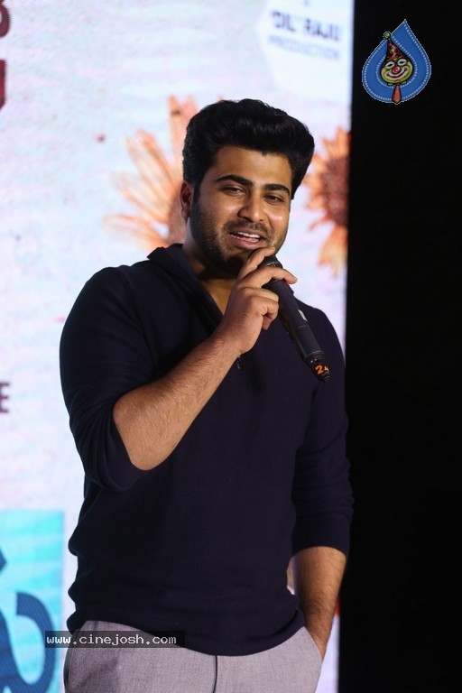 Jaanu Movie Trailer Launch - 21 / 32 photos
