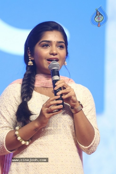 Jaanu PreRelease Event Set 01 - 37 / 58 photos