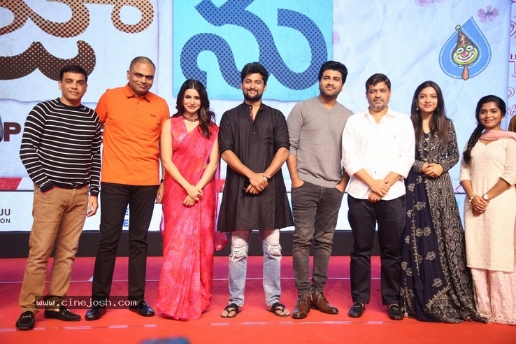 Jaanu PreRelease Event Set 01 - 38 / 58 photos