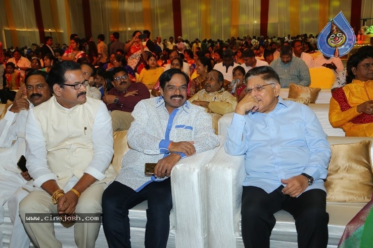 Kodi Ramakrishna Daughter Pravallika Wedding Photos - 30 / 37 photos