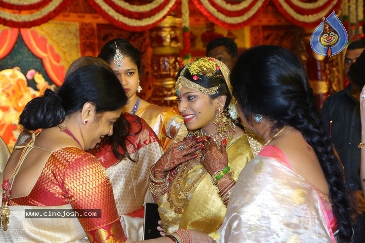 Kodi Ramakrishna Daughter Pravallika Wedding Photos - 31 / 37 photos