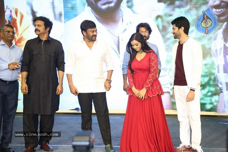 O Pitta Katha Movie Pre Release Event - 24 / 61 photos