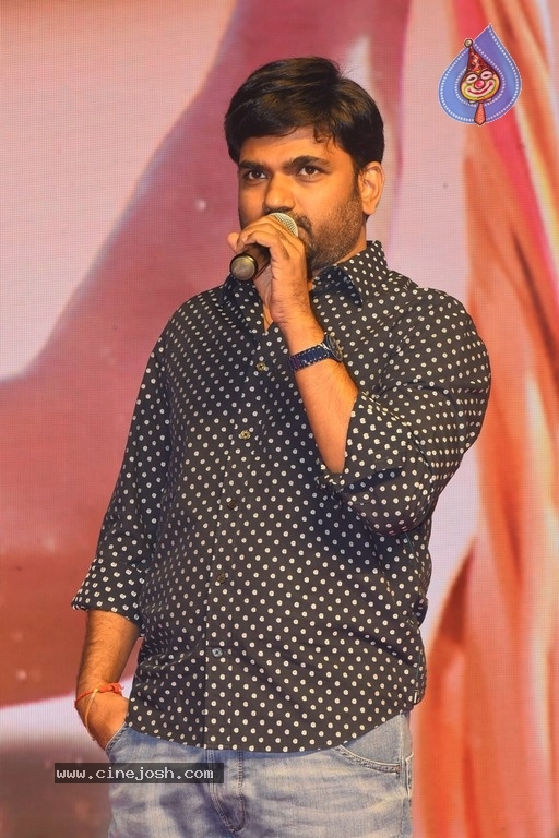 Prati Roju Pandage Movie Sambaralu - 39 / 53 photos