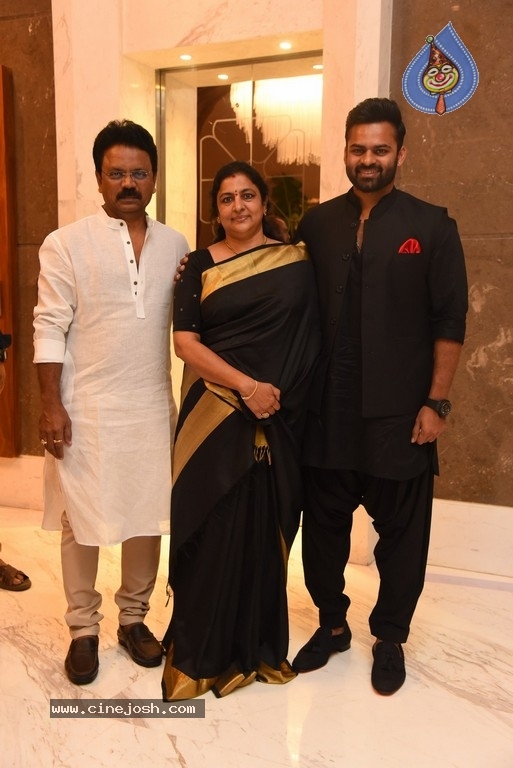 Prati Roju Panduga Movie Pre Release Event - 62 / 82 photos