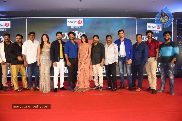 Ragala 24 Gantallo Movie Pre-Release Event - 32 / 84 photos