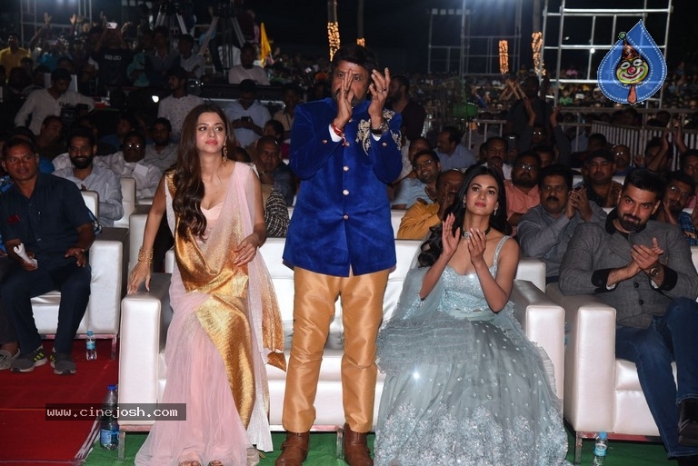 Ruler Movie Pre Release Event 01 - 2 / 43 photos