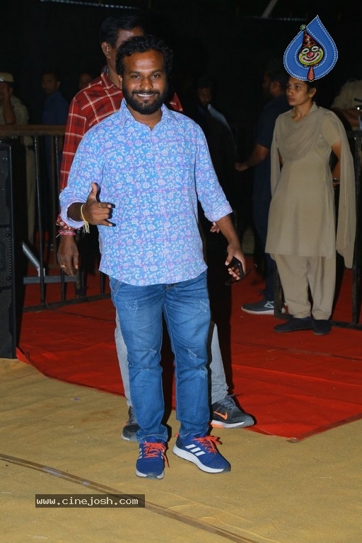 Sarileru Neekevvaru Blockbuster Ka Baap Celebrations 02 - 50 / 58 photos