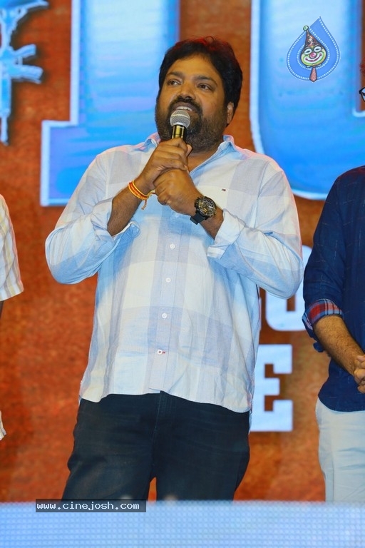 Sarileru Neekevvaru Blockbuster Ka Baap Celebrations 03 - 33 / 63 photos