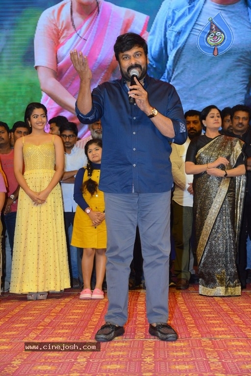 Sarileru Neekevvaru Pre Release Event  - 40 / 70 photos