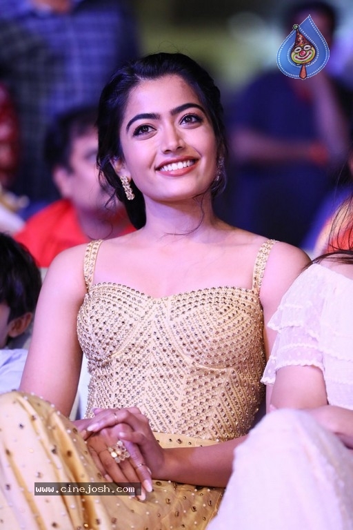 Sarileru Neekevvaru Pre Release Event 06 - 43 / 179 photos