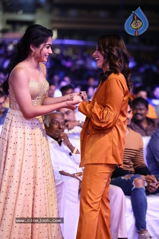 Sarileru Neekevvaru Pre Release Event 06 - 110 / 179 photos