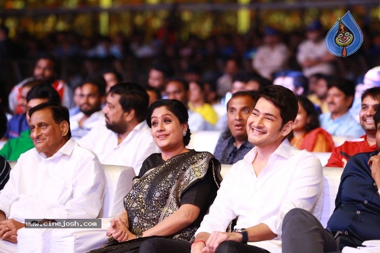 Sarileru Neekevvaru Pre Release Event 06 - 175 / 179 photos