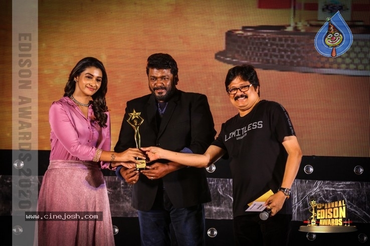 South Indian Cinema Awards - 27 / 44 photos