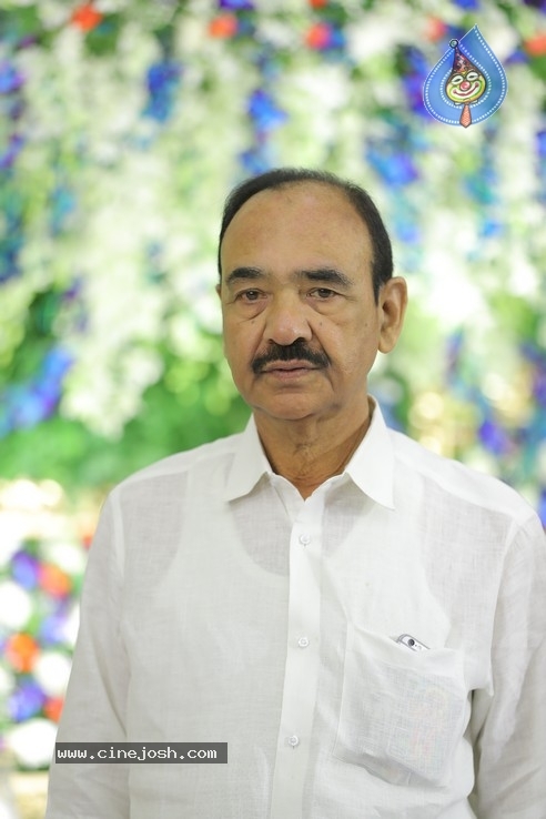 Super Star Krishna And Family - 8 / 47 photos