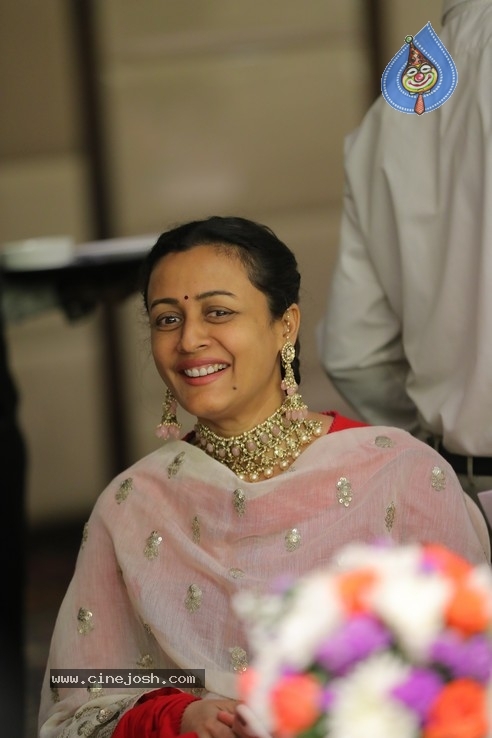 Super Star Krishna And Family - 25 / 47 photos