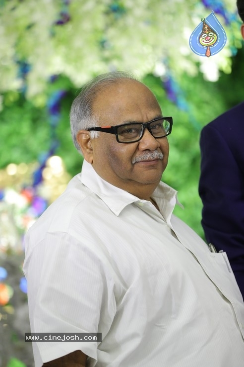 Super Star Krishna And Family - 31 / 47 photos