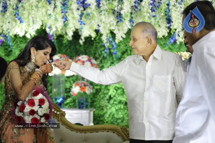 Super Star Krishna And Family - 32 / 47 photos