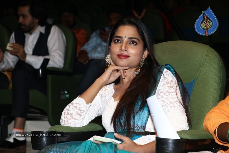 V4 MGR Sivaji Academy Awards 2020 Photos - 37 / 63 photos