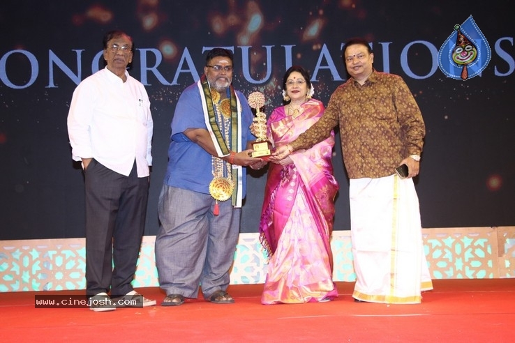 V4 MGR Sivaji Academy Awards 2020 Photos - 38 / 63 photos