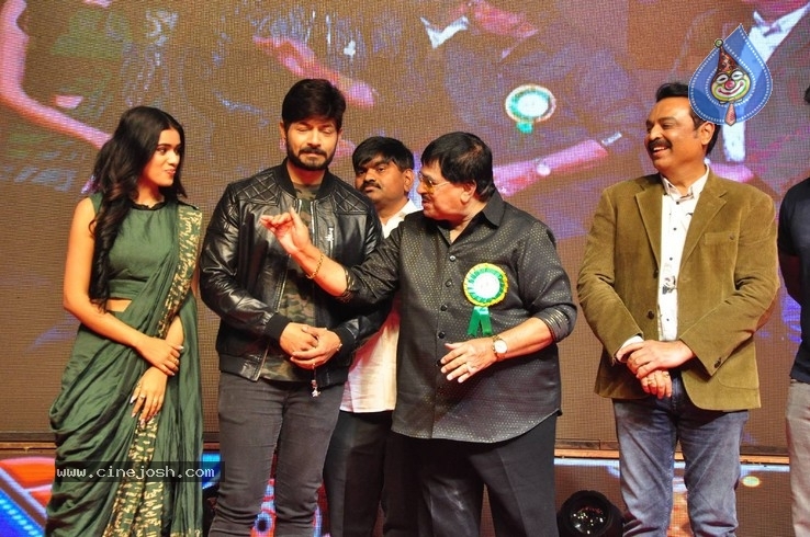 V B Entertainments Bullitera Awards 2019 Photos - 4 / 107 photos