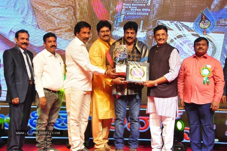 V B Entertainments Bullitera Awards 2019 Photos - 21 / 107 photos
