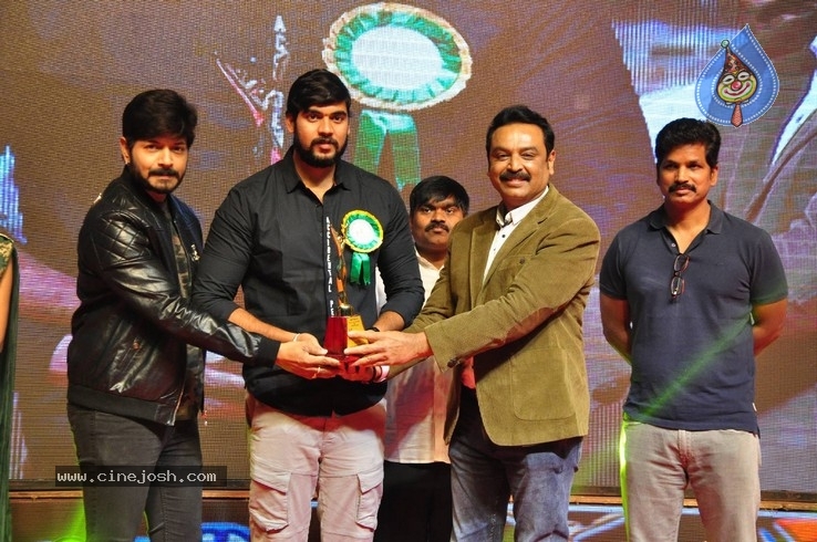 V B Entertainments Bullitera Awards 2019 Photos - 31 / 107 photos