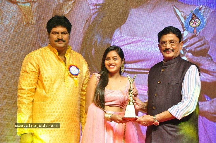V B Entertainments Bullitera Awards 2019 Photos - 44 / 107 photos