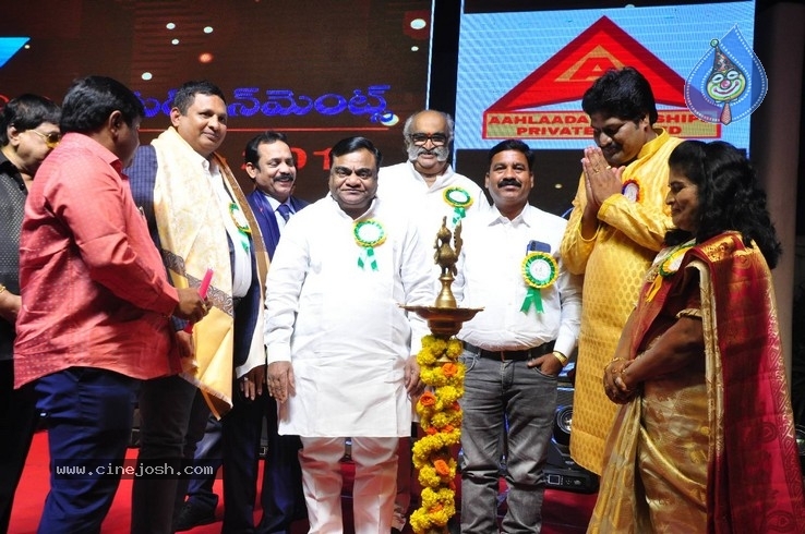 V B Entertainments Bullitera Awards 2019 Photos - 51 / 107 photos