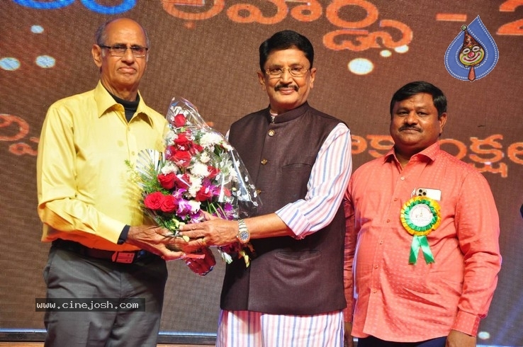 V B Entertainments Bullitera Awards 2019 Photos - 55 / 107 photos