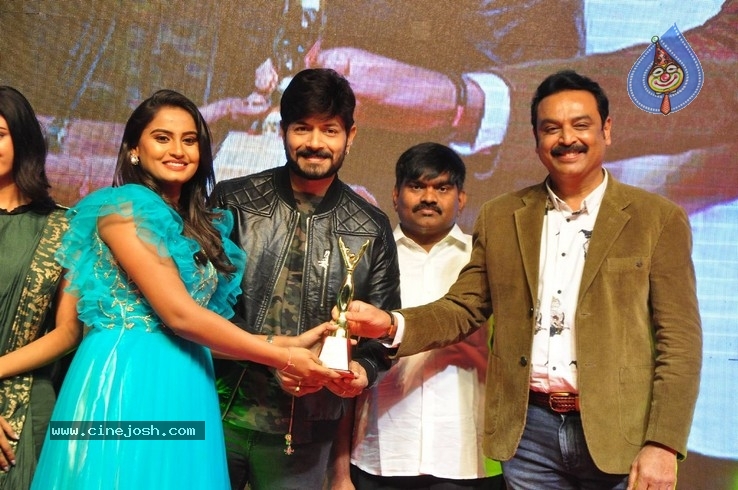 V B Entertainments Bullitera Awards 2019 Photos - 65 / 107 photos