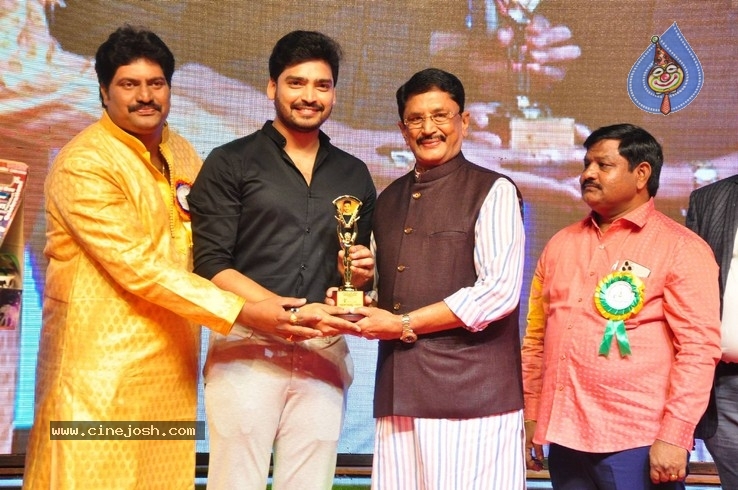 V B Entertainments Bullitera Awards 2019 Photos - 66 / 107 photos