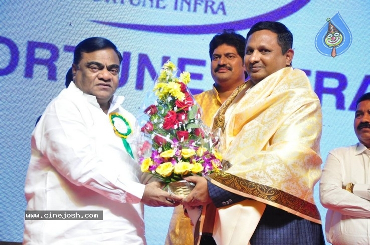 V B Entertainments Bullitera Awards 2019 Photos - 70 / 107 photos