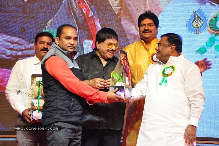 V B Entertainments Bullitera Awards 2019 Photos - 98 / 107 photos