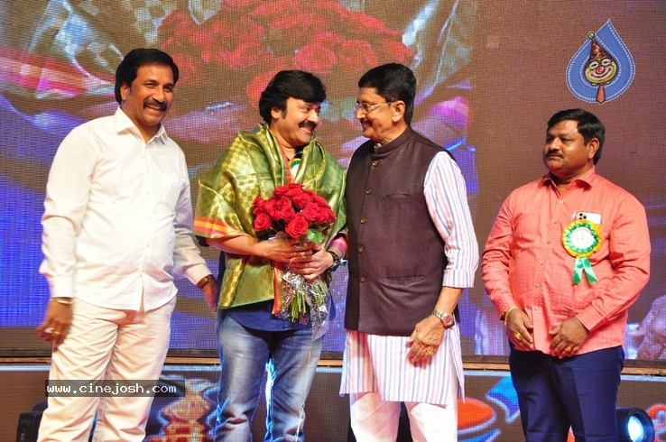 V B Entertainments Bullitera Awards 2019 Photos - 103 / 107 photos