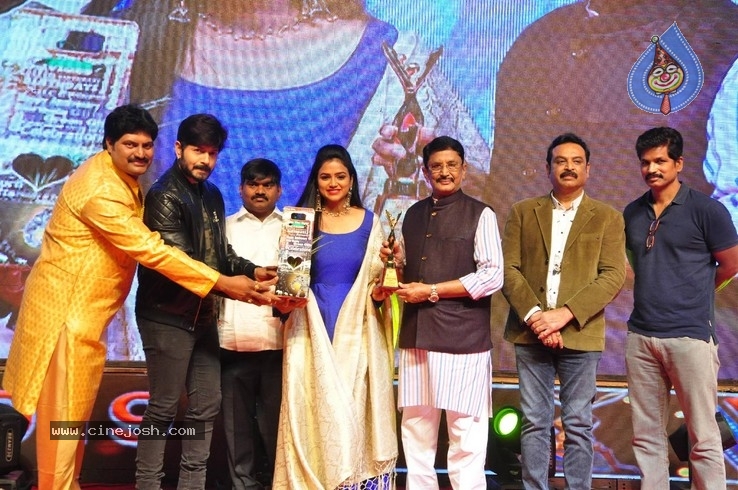 V B Entertainments Bullitera Awards 2019 Photos - 107 / 107 photos
