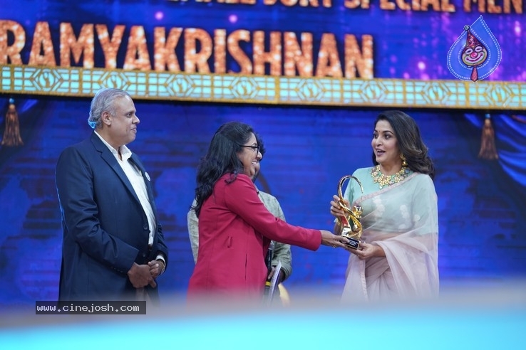 Zee Cine Awards Tamil 2020 Stills - 31 / 66 photos