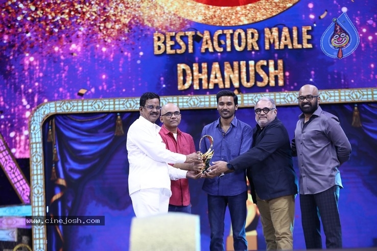 Zee Cine Awards Tamil 2020 Stills - 37 / 66 photos