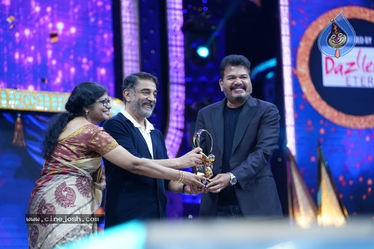 Zee Cine Awards Tamil 2020 Stills - 38 / 66 photos