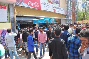 24 Movie Theater Coverage Pics - 32 of 35