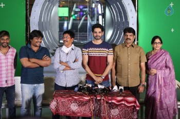 Aatadukundam Raa Press Meet - 11 of 38