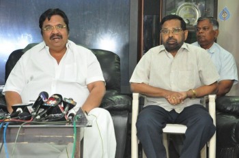 Abhishekam Serial 2500 Episodes Press Meet Photos - 27 of 31