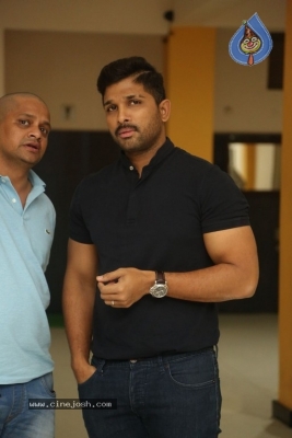 Army People Watching Naa Peru Surya Movie - 23 of 55